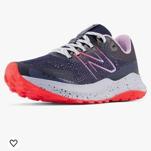New Balance Women's Dynasoft Nitrel V5 Trail Running Shoe